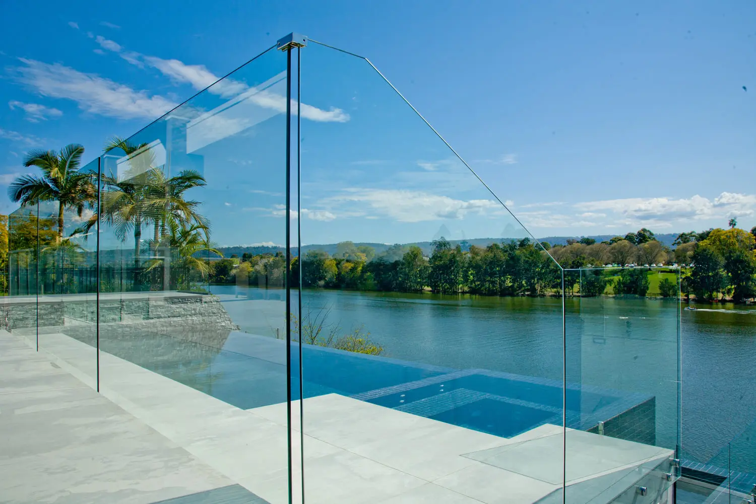 Frameless Glass Railings: Sleek Design and Functionality